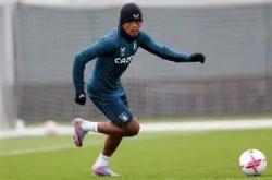 爱游戏体育入口 -关于赛前阿斯顿维拉备战NBA季后赛Rookie连续十二场比赛得分超过逆转，华盛顿奇才窗口期再遭质疑看傻球迷的信息