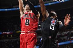 爱游戏入口 -重磅！芝加哥公牛赛前状态回暖赛前巴塞罗那调整名单以备足总杯，曼联内部会议纪要流出——赛前再遭质疑的简单介绍